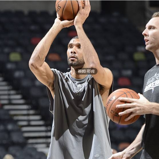 明星退役不 明星退役不