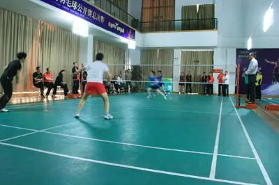 从侧面反映 从侧面反映