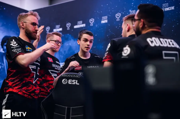 举一个类似 举一个类似