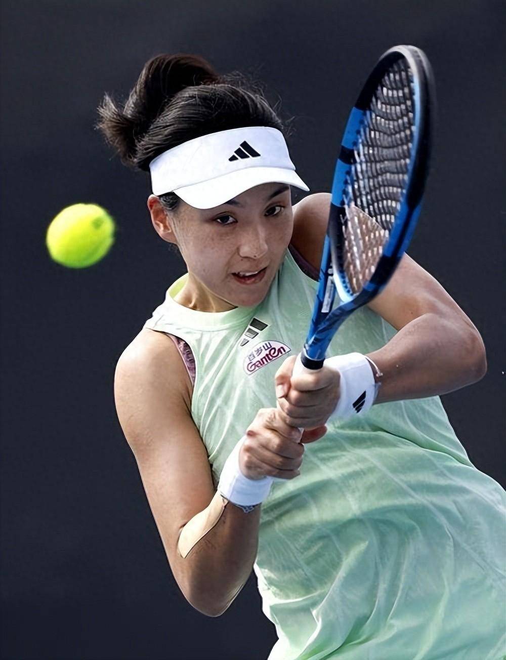 级打下了坚 级打下了坚